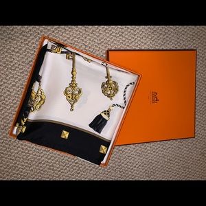 Hermès scarf